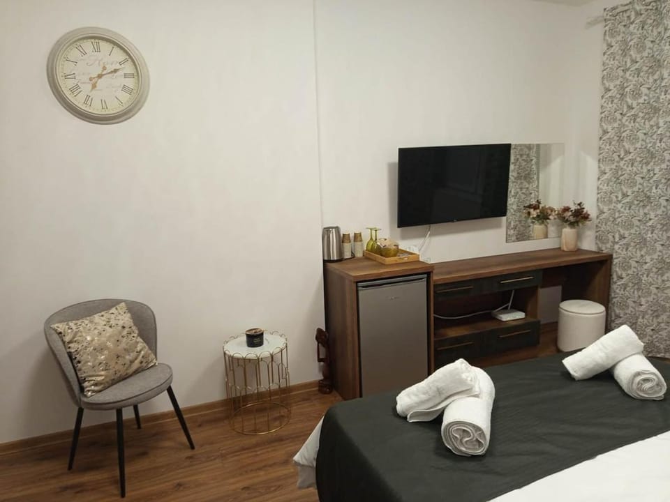 TV and multimedia, Photo of the whole room