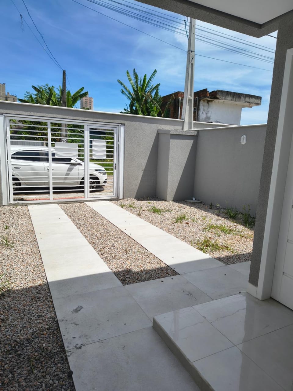 Jardim dourado House in Porto Belo