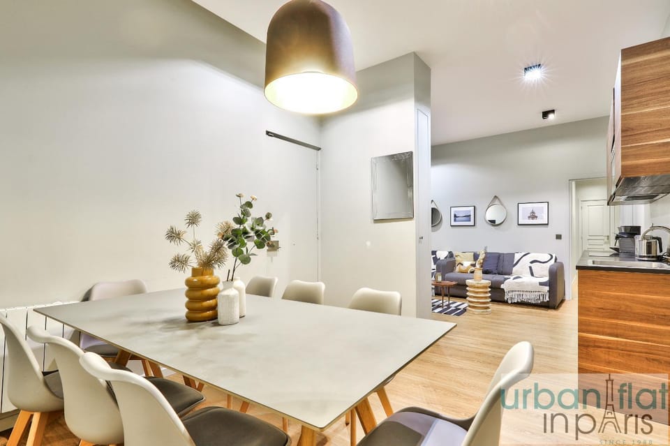 UrbanFlat 140 - Beautiful Duplex apartment in Saint-Germain des Pres Apartment in Paris