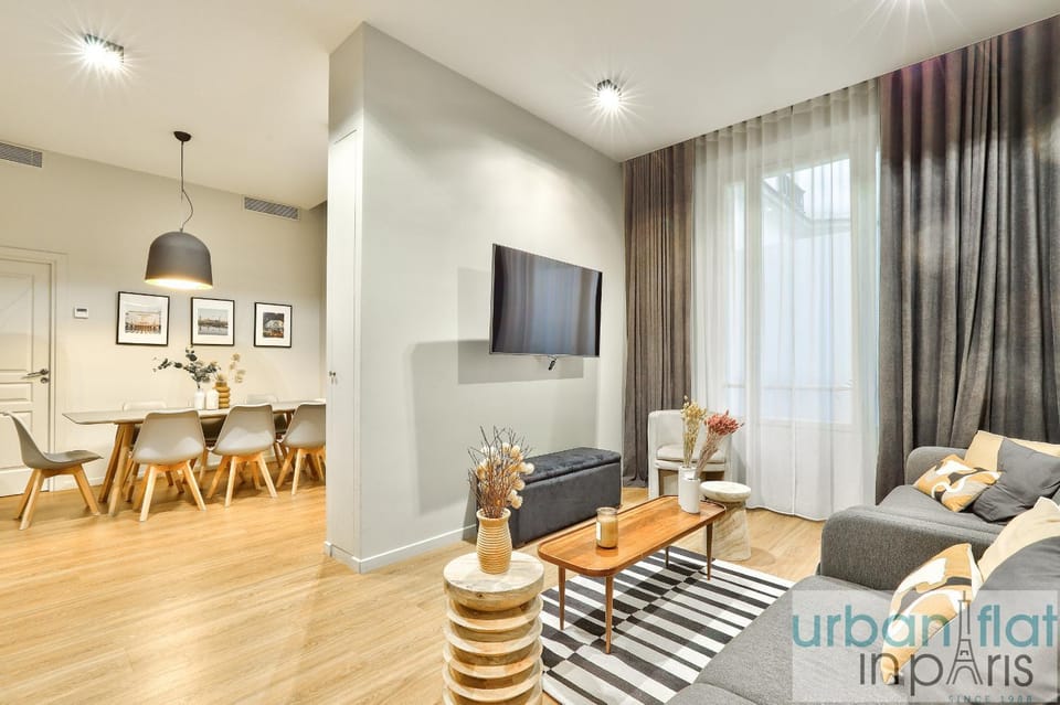 UrbanFlat 140 - Beautiful Duplex apartment in Saint-Germain des Pres Apartment in Paris
