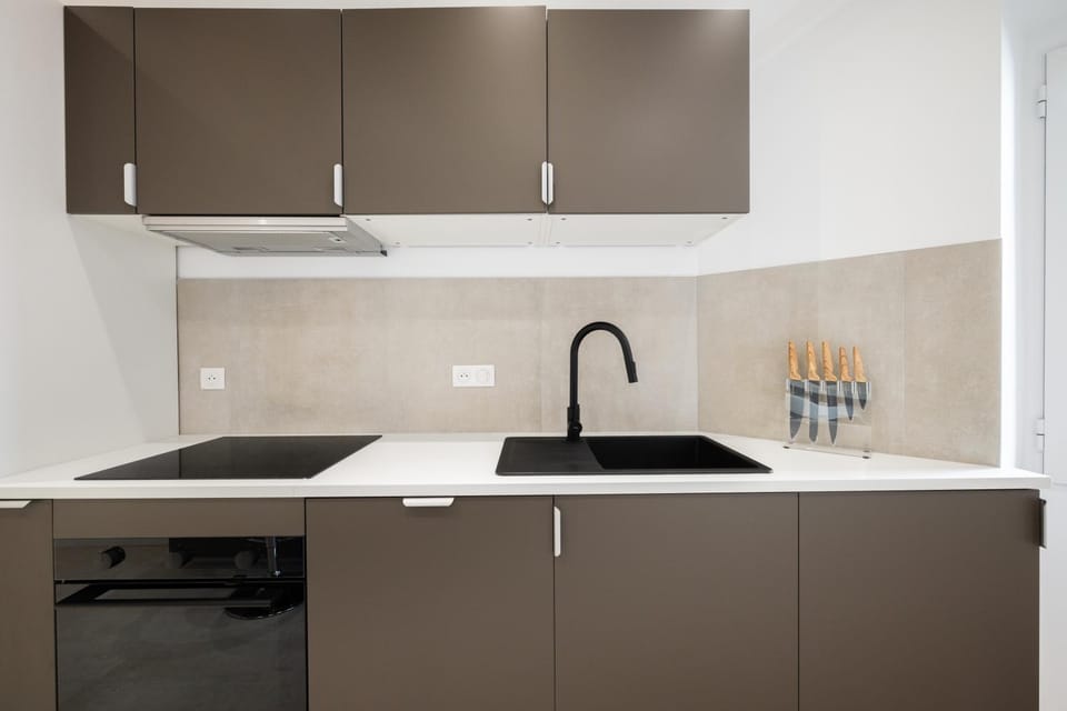 Charmant deux pièces rénové au coeur de la vieille ville AC Apartment in Menton