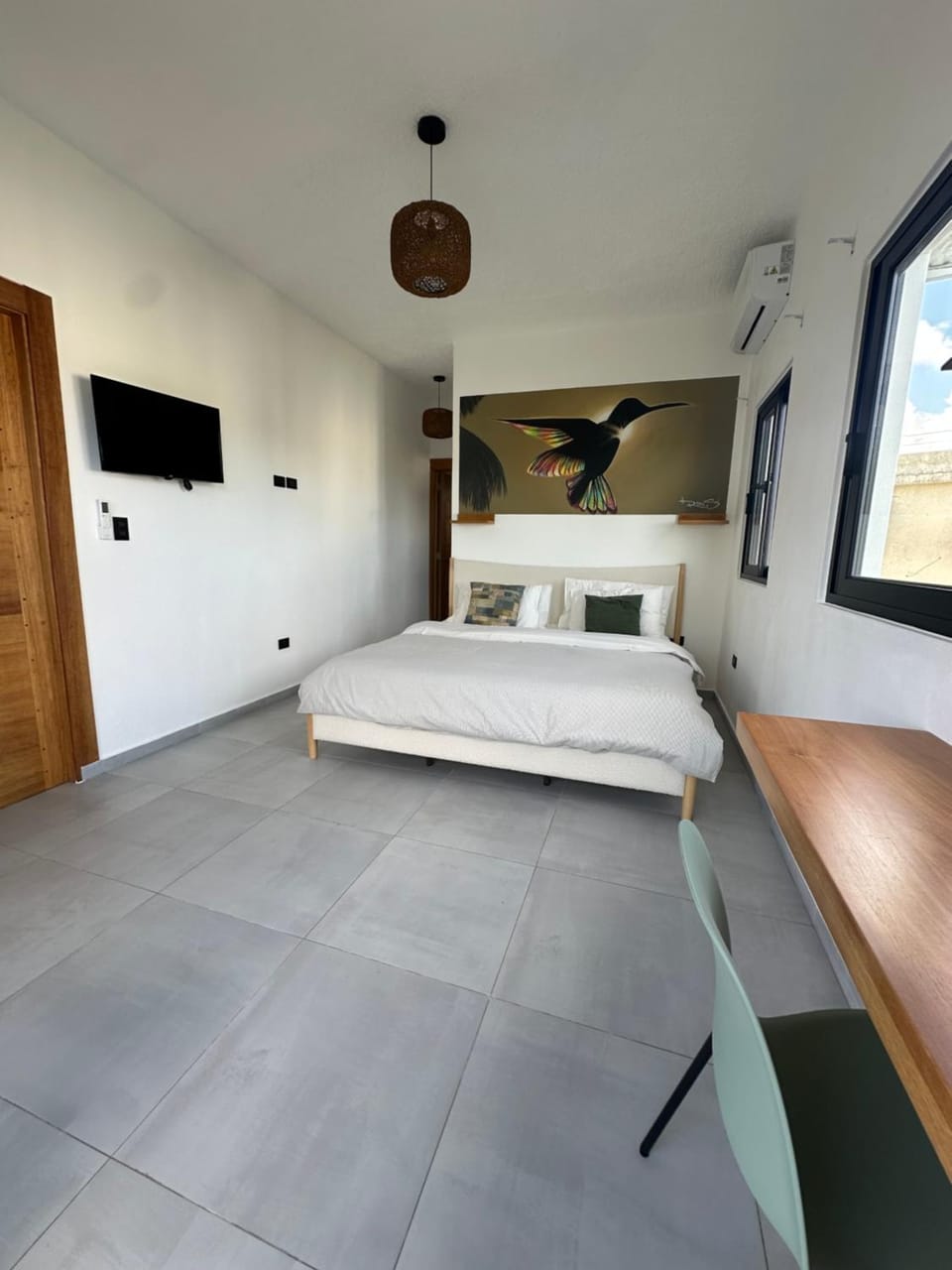 Photo of the whole room, Bedroom