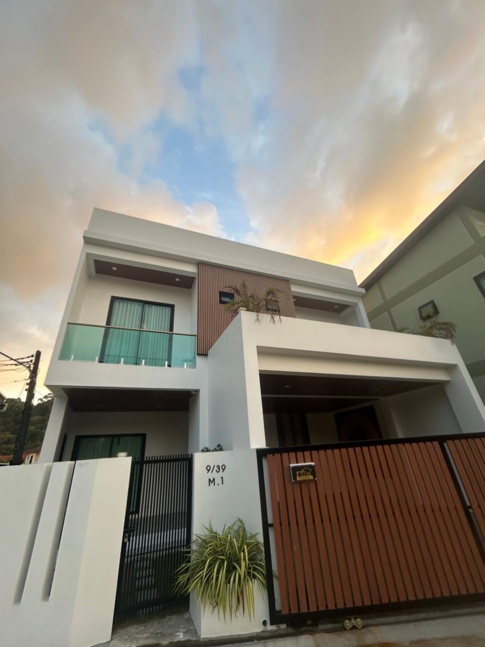 Luxury 4BR Private Pool Villa Sunset Rooftop Villa in Kamala