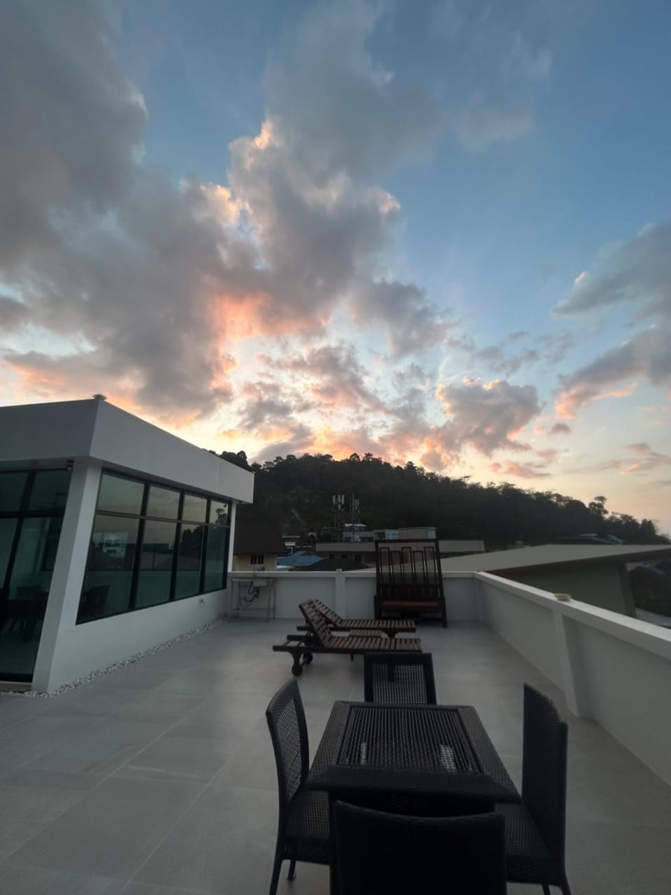 Luxury 4BR Private Pool Villa Sunset Rooftop Villa in Kamala