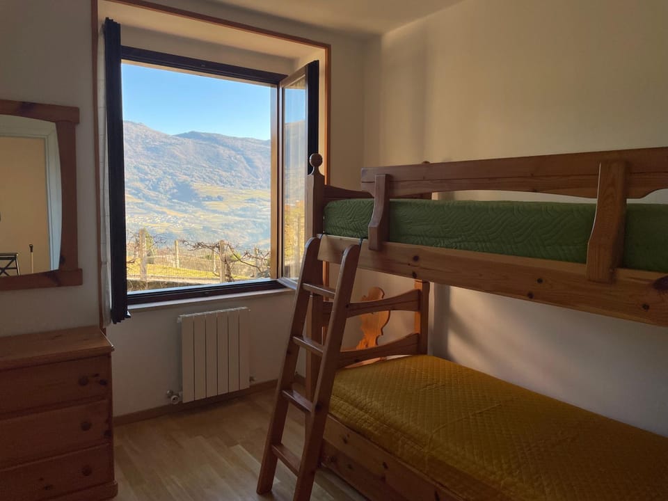 Photo of the whole room, Bedroom, bunk bed