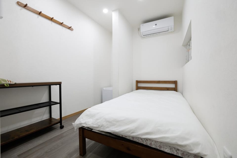 Tokyo My Home-Private Room, Best Value, Shinjuku Walkable, Shared Facilities 1 Bed and Breakfast in Shinjuku