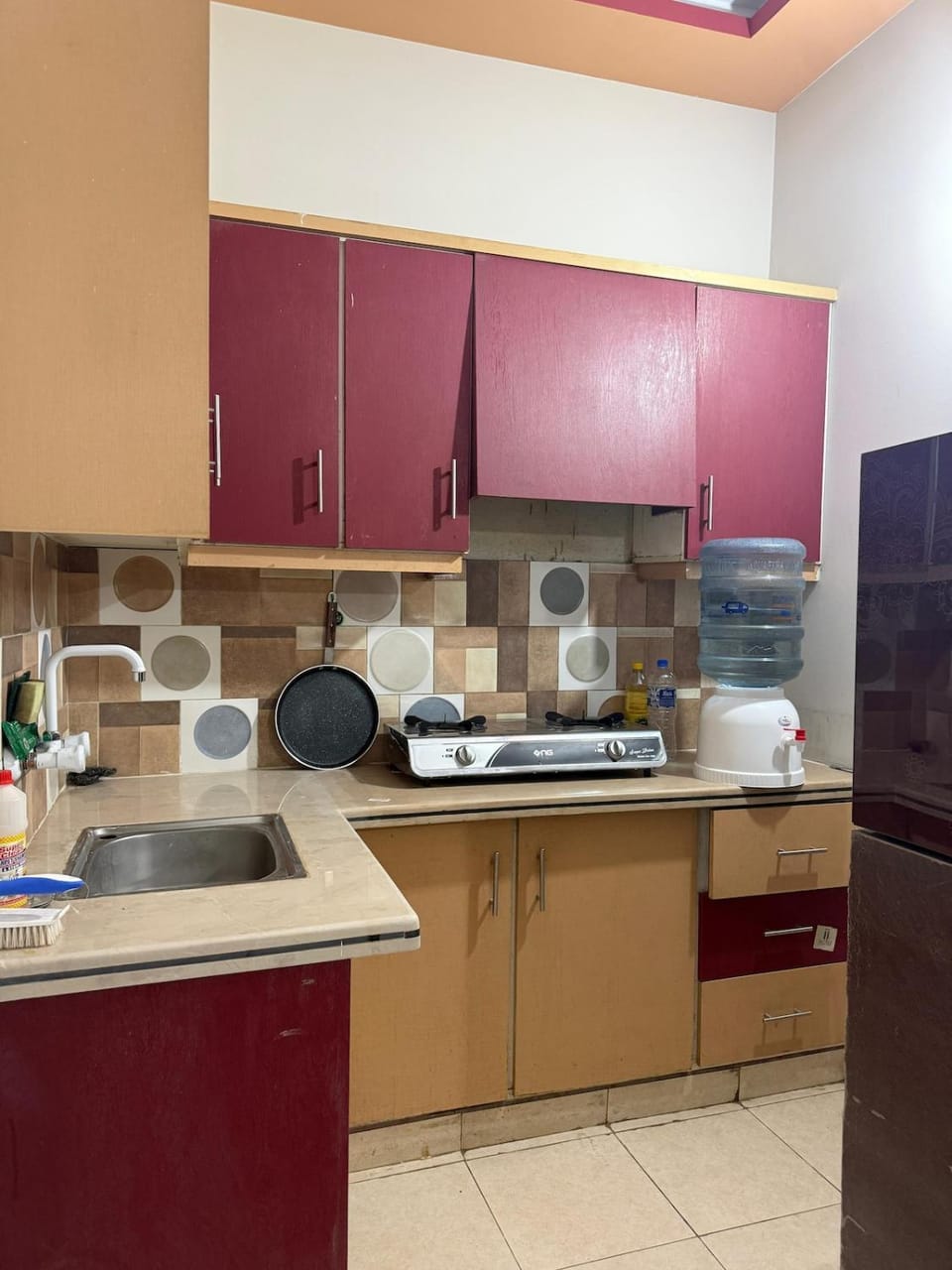 2 BED APARTMENT - 15 MINUTE DRIVEs FROM AIRPORT Apartment in Karachi