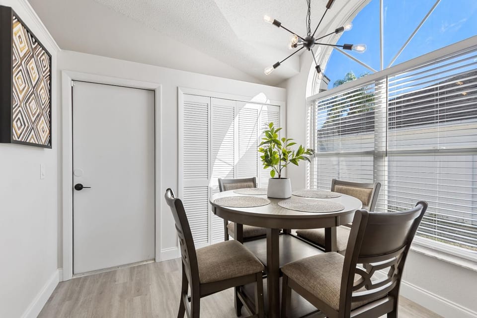 Magical Hideaway at Kissimmee by Shine Villas Villa in Four Corners