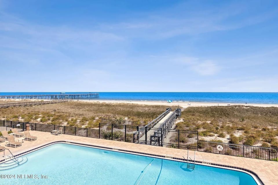 Natural landscape, Bird's eye view, Beach, Pool view, Sea view, Swimming pool