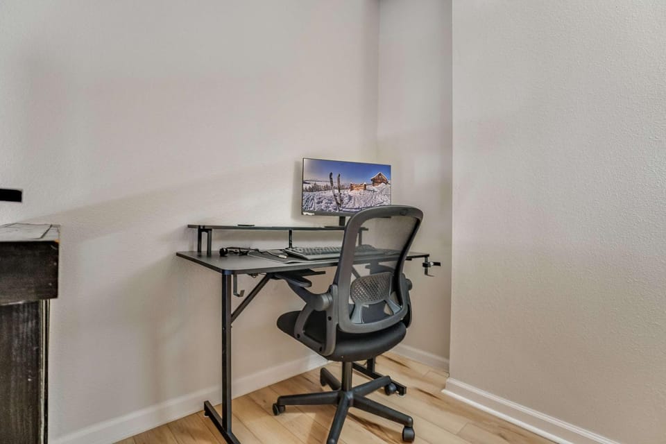 Heis Haus - 2BD w Loft Walk to Lift Nintendo Apartment in Breckenridge