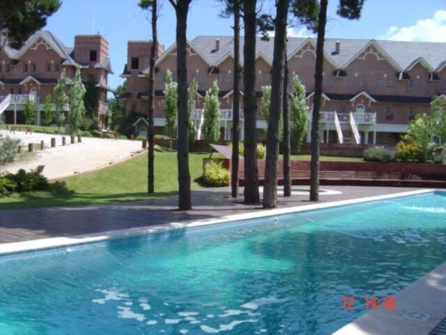 Barrio Cerrado Terrazas al Golf, Duplex 6 personas Apartment in Pinamar