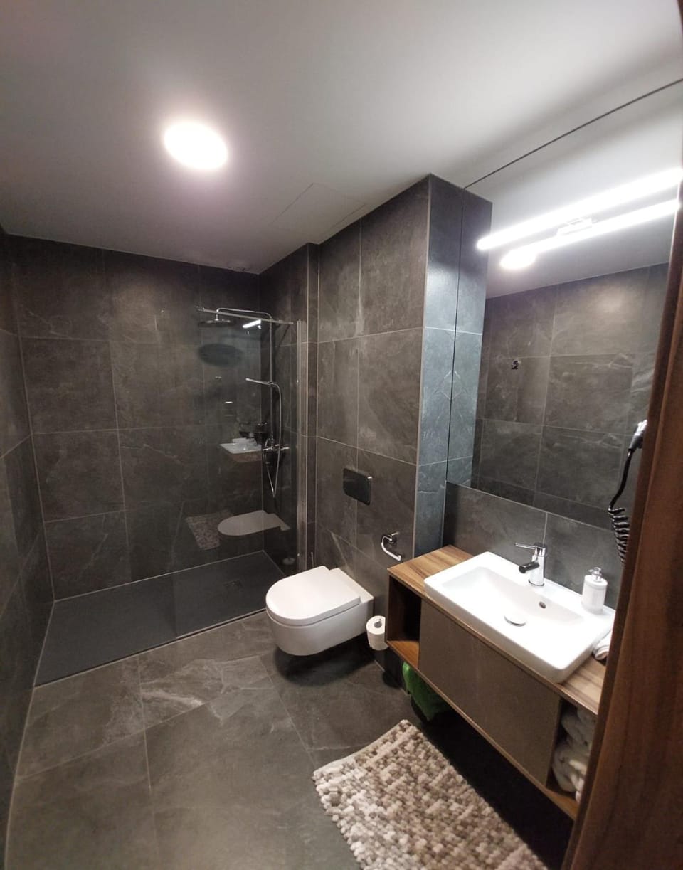 Apart Hill Apartment in Lower Silesian Voivodeship