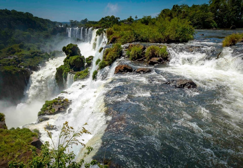 Nearby landmark, Natural landscape, River view