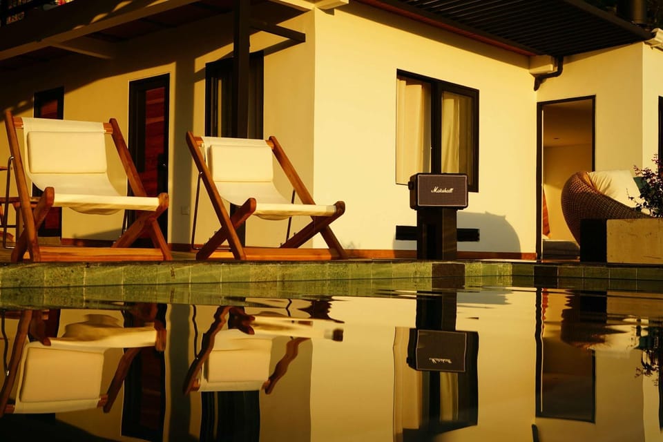 Property building, Swimming pool