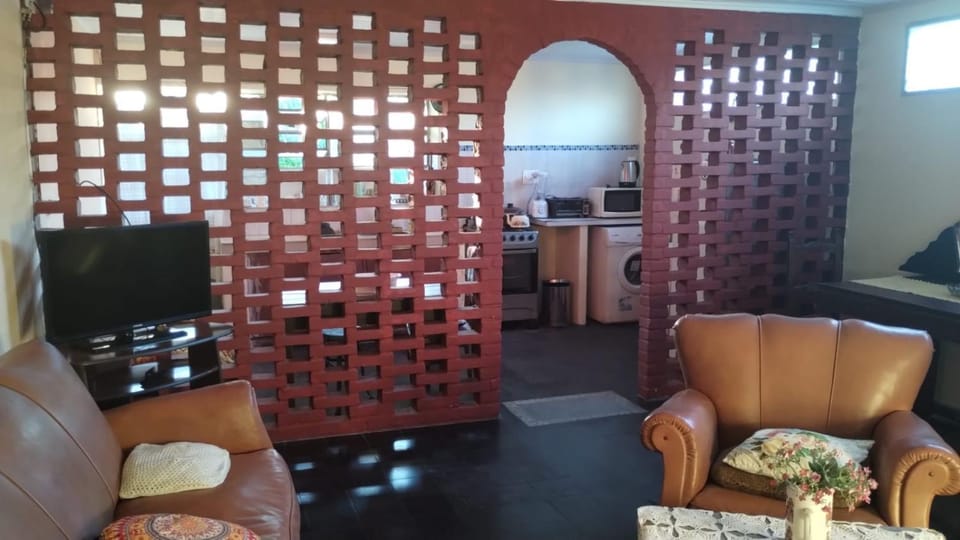 Casa céntrica en Guichón, a 7km de Termas de Almirón House in Uruguay