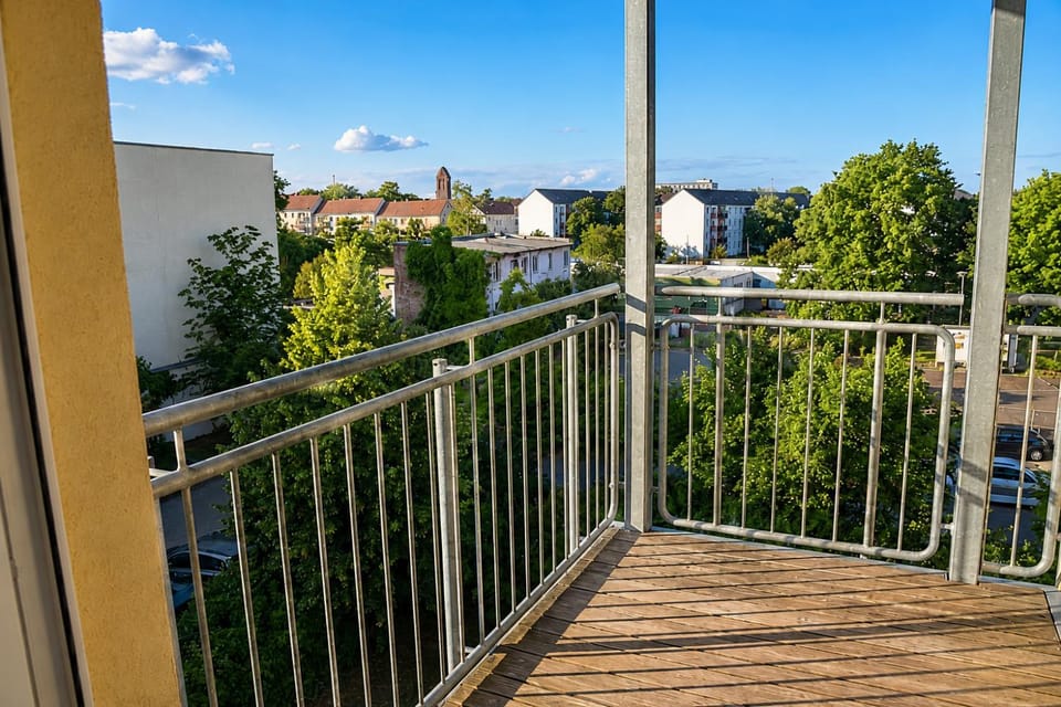 View (from property/room), Balcony/Terrace, City view
