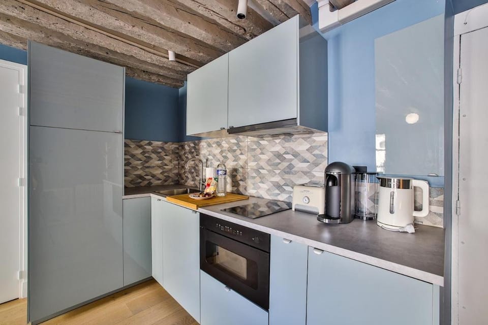 Beautiful Apartment in the Marais District Apartment in Paris