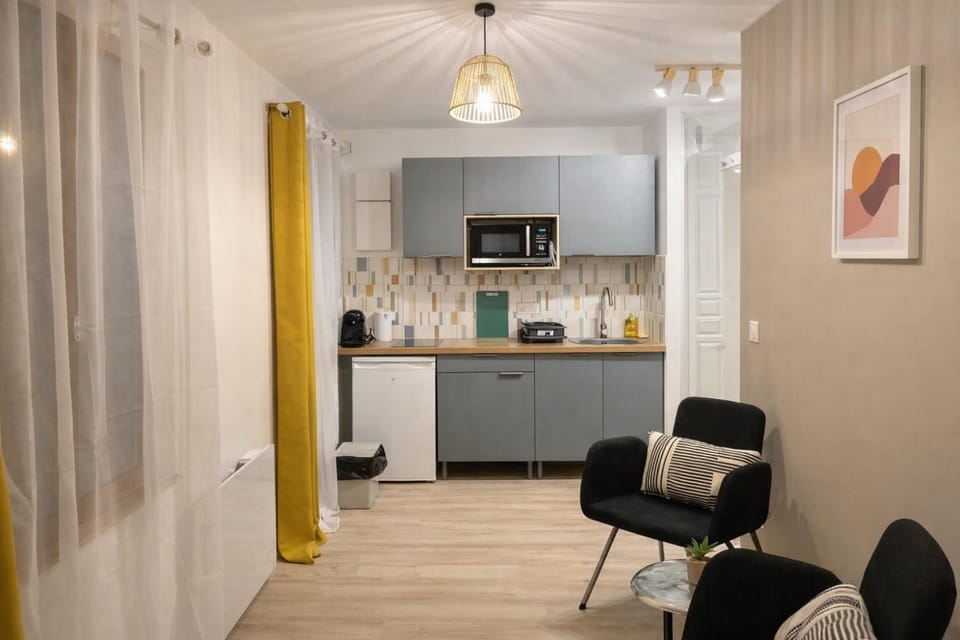 Studio - Lit double - Proche Centrex & Disneyland Apartment in Noisy-le-Grand