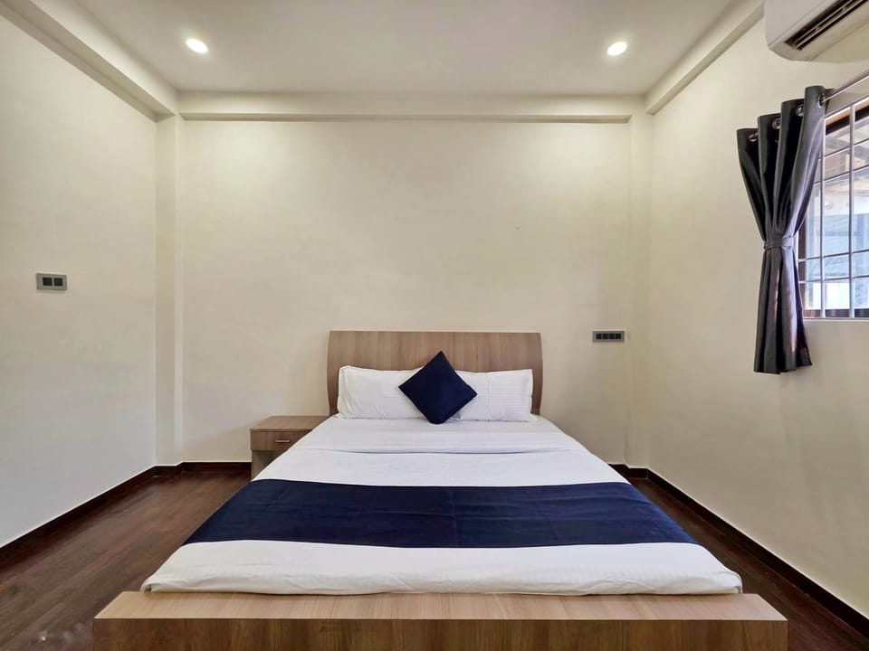 Bed, TV and multimedia, Photo of the whole room, Bedroom, air conditioner