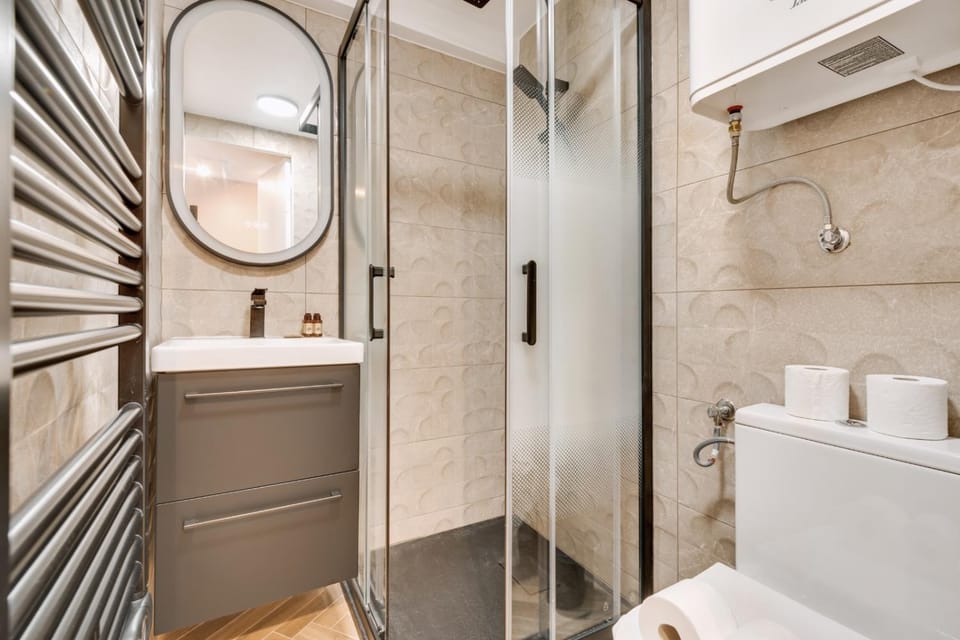 Shower, Bathroom