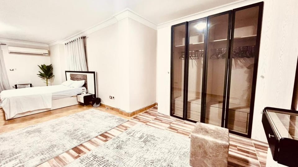 7-Star Nile View Apartment Apartment in Cairo