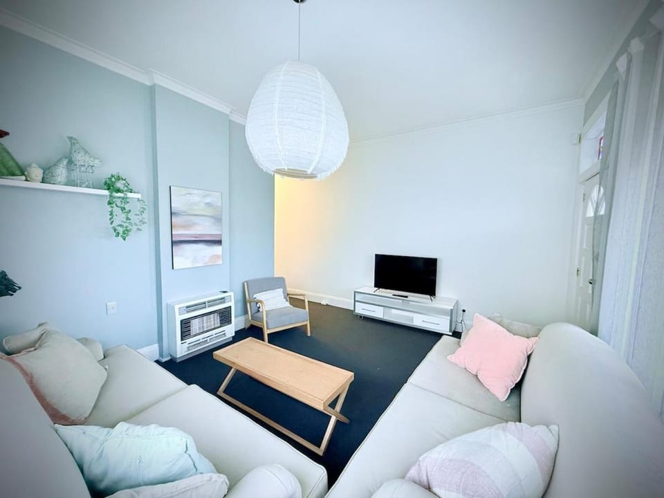 Heritage Cottage in the Heart of Petone Villa in Lower Hutt