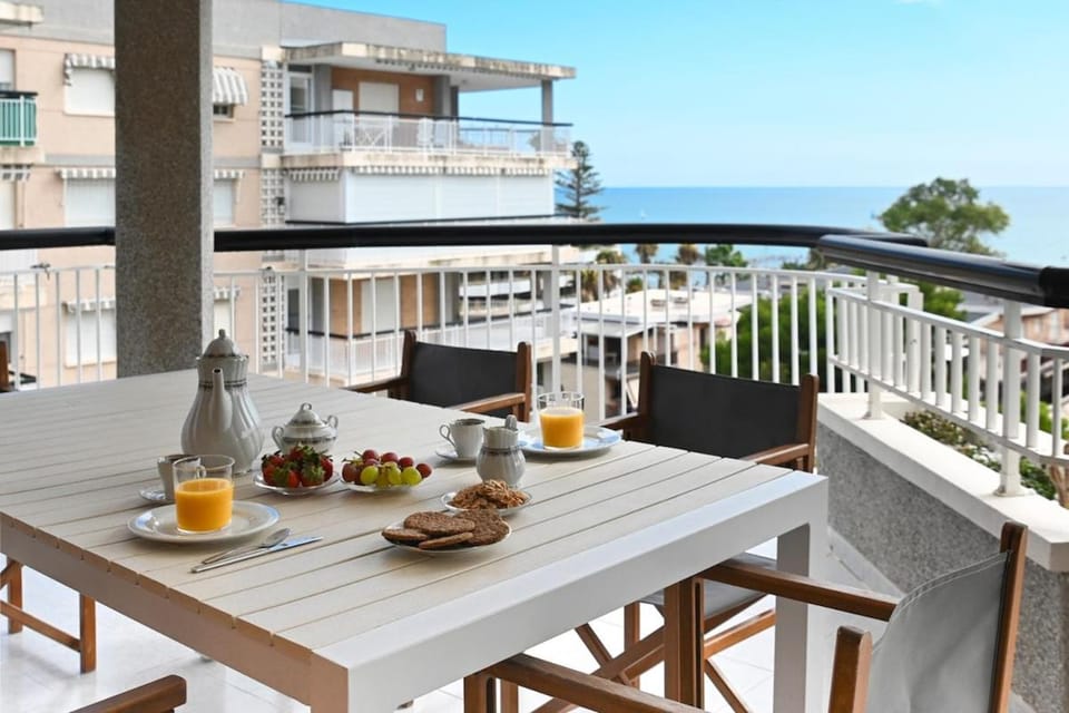 Day, Balcony/Terrace, Sea view, Breakfast, Continental breakfast