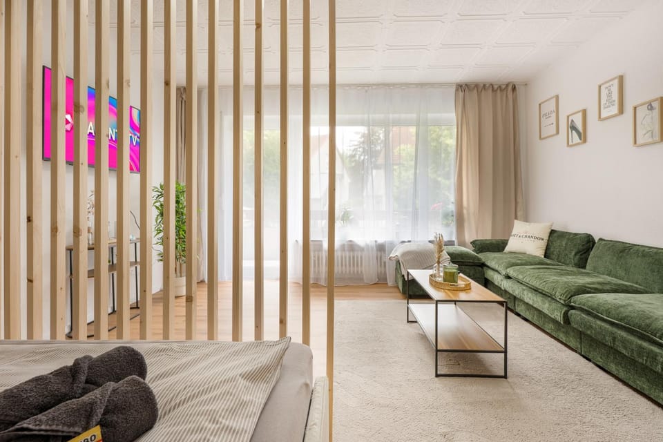 Living room, Photo of the whole room