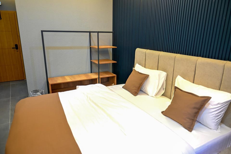 Bed, Bedroom, wardrobe