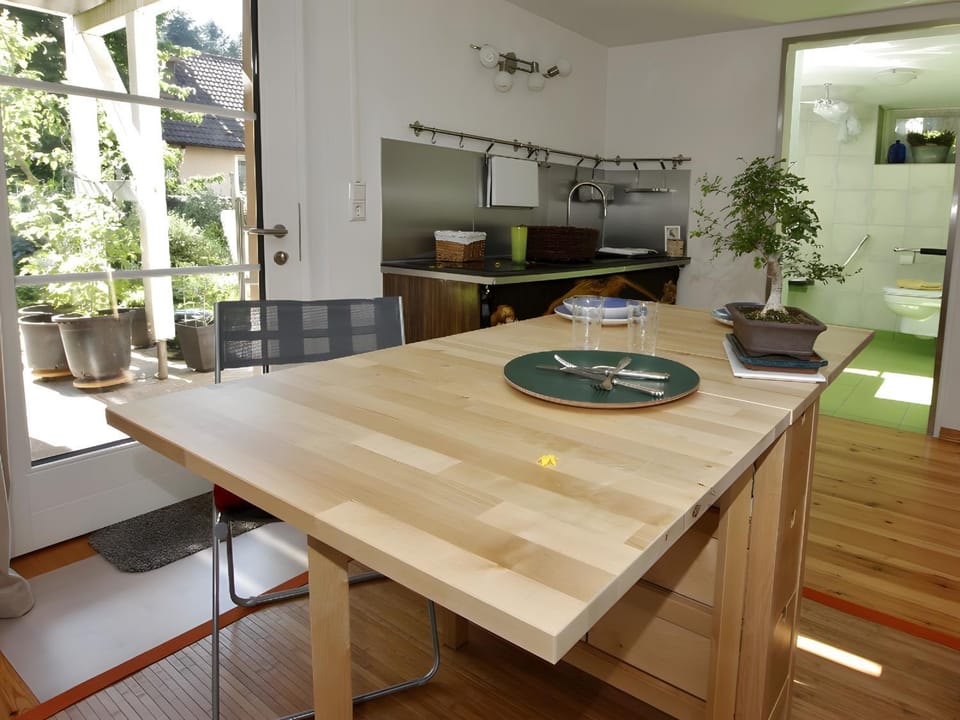 Kitchen or kitchenette, Living room