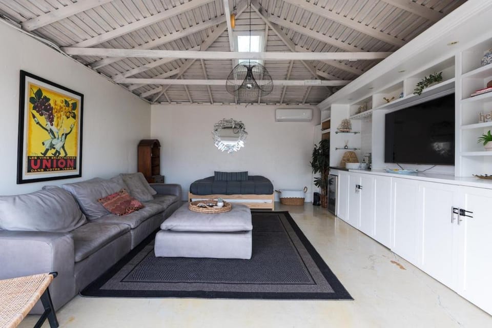 Lovely Culver City Home 8 Mins to Beach Close to LAX House in Culver City