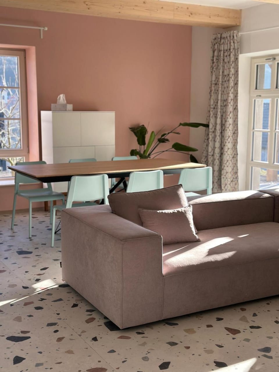 Living room, Seating area, Dining area