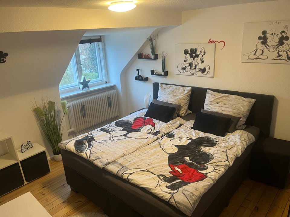 Bed, Bedroom