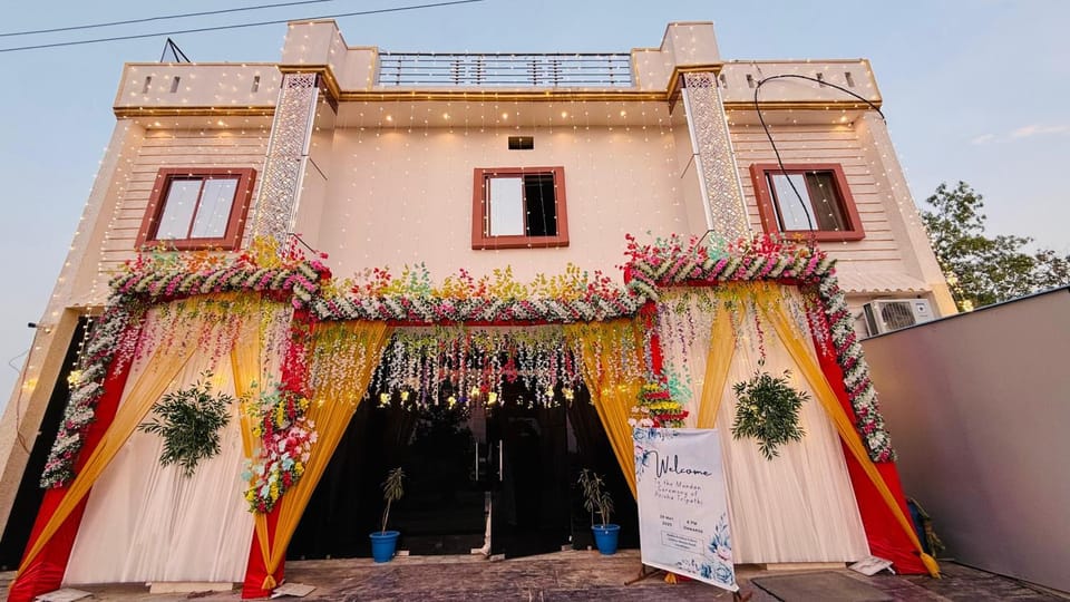 Property building, Facade/entrance