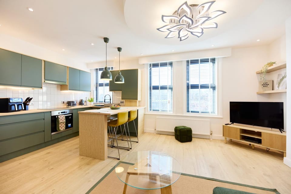 TV and multimedia, Kitchen or kitchenette, kitchen, kitchen