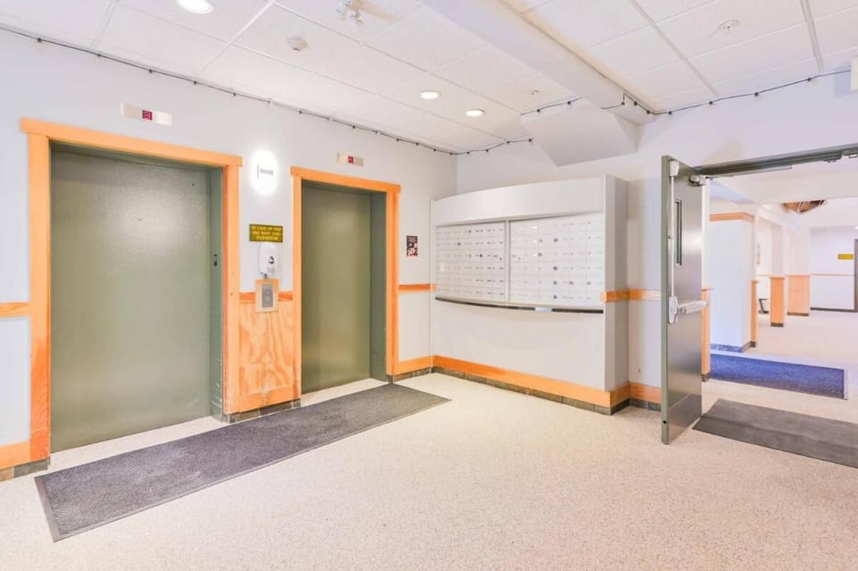 2 Bedroom Condo Banff, Canmore sleeps 6 comfortably Apartment in Canmore