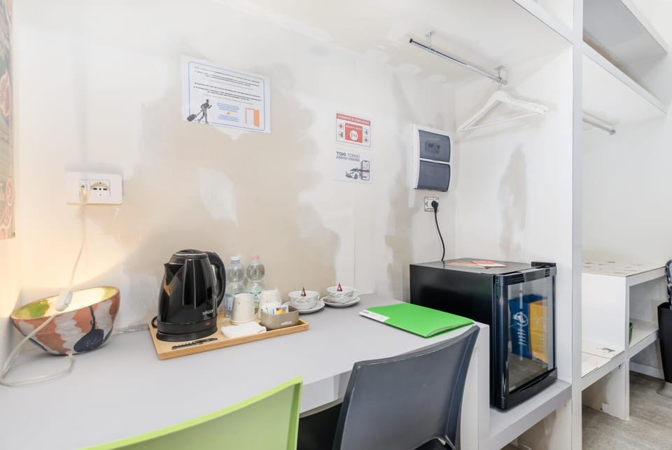 Seating area, Pets, heating, air conditioner