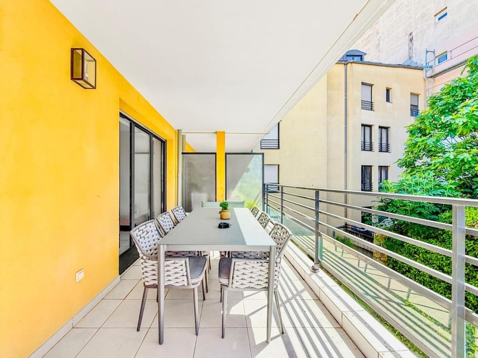Balcony/Terrace, Dining area