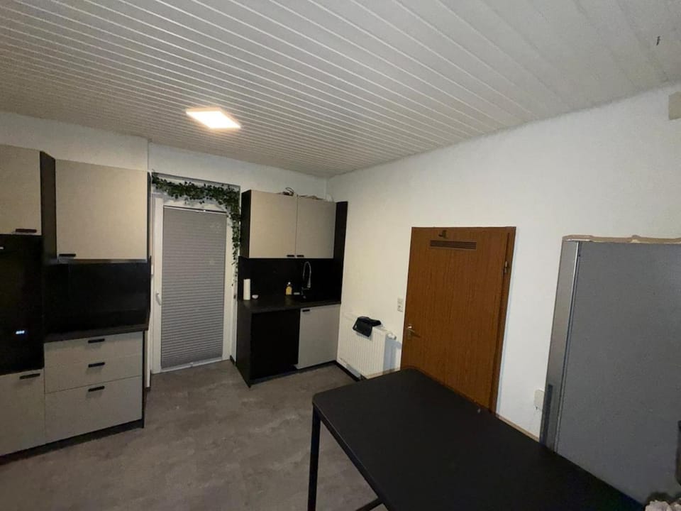 Zentrales 3-Schlafzimmer-Apartment in Würzburg-Hdf Apartment in Wurzburg