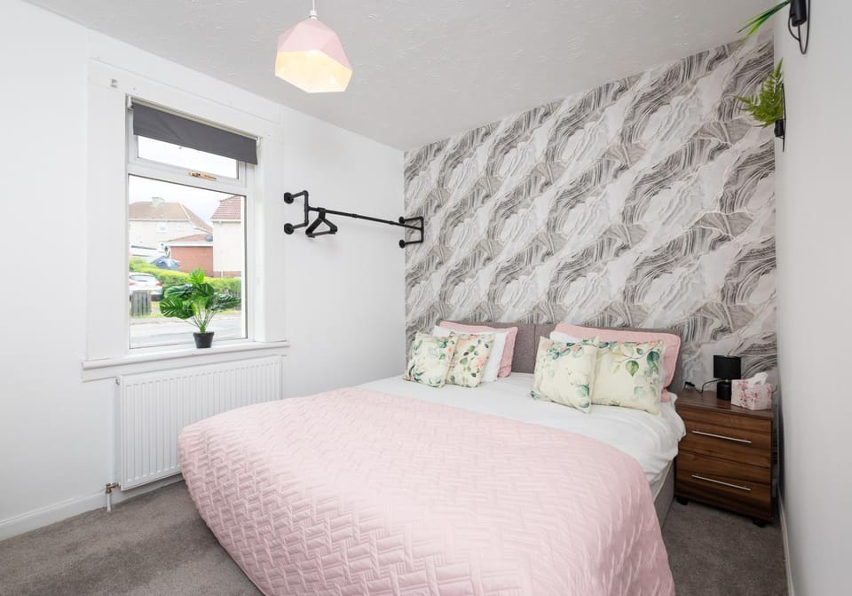 Broomfield No 31 by Klass Living Airdrie Apartment in Airdrie
