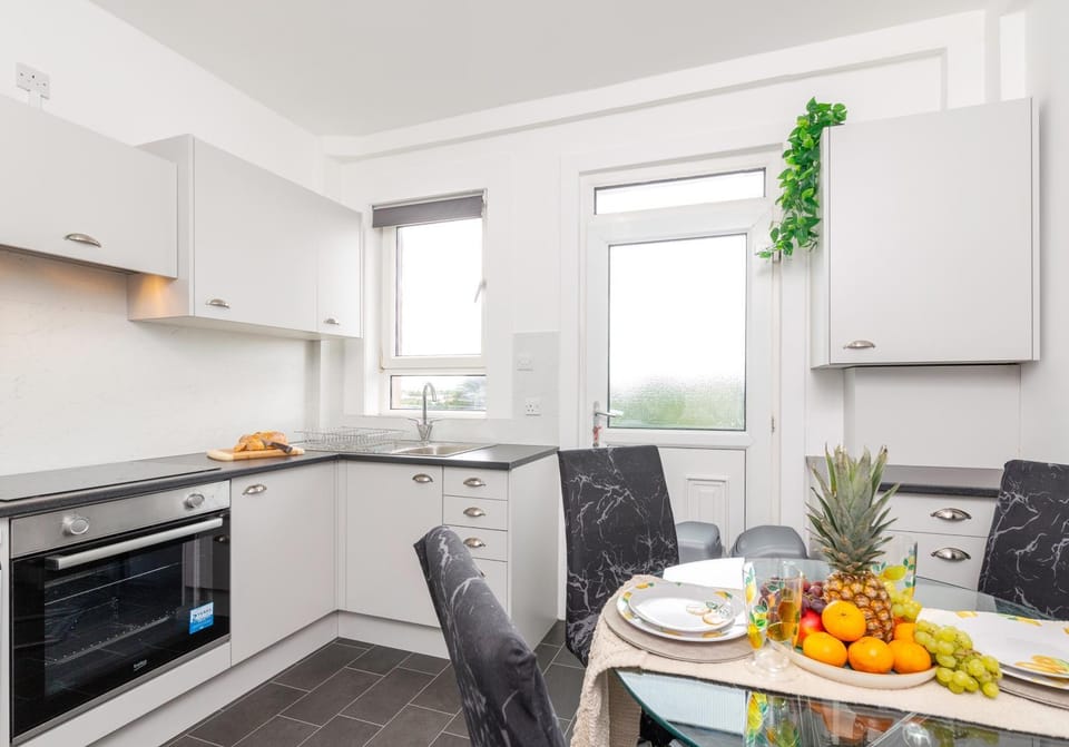 Broomfield No 31 by Klass Living Airdrie Apartment in Airdrie