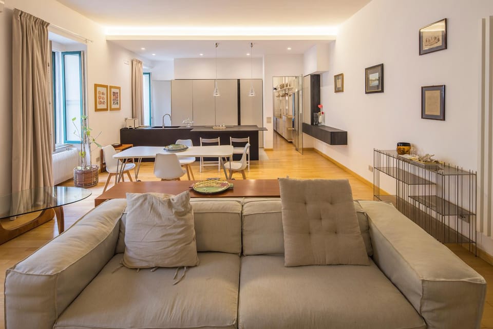 Living room, Seating area, Dining area