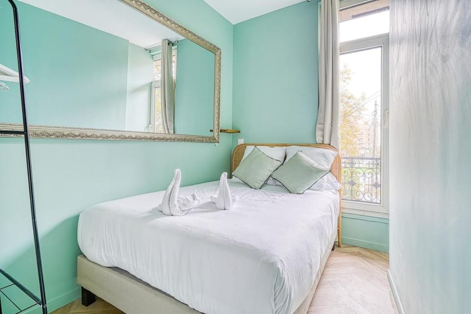 Comfort 2 bedrooms & air conditioning Paris 17 Apartment in Levallois-Perret
