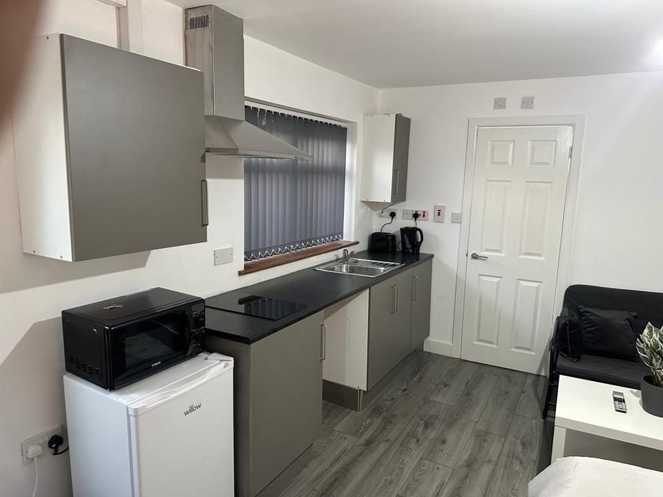 Lodge by Oak Apartment in Oldbury