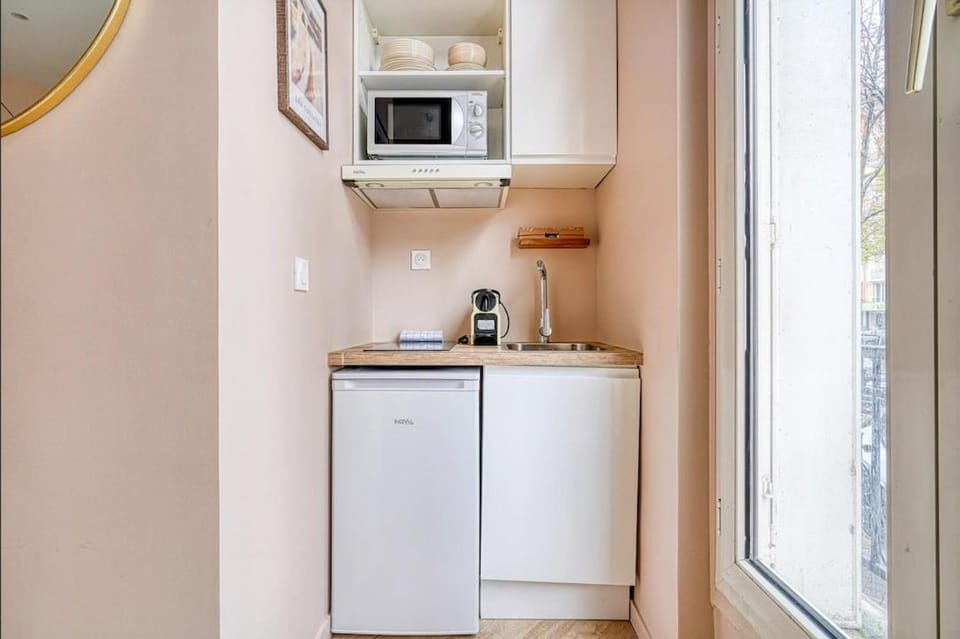 Comfortable 3 rooms with air conditioning Apartment in Levallois-Perret