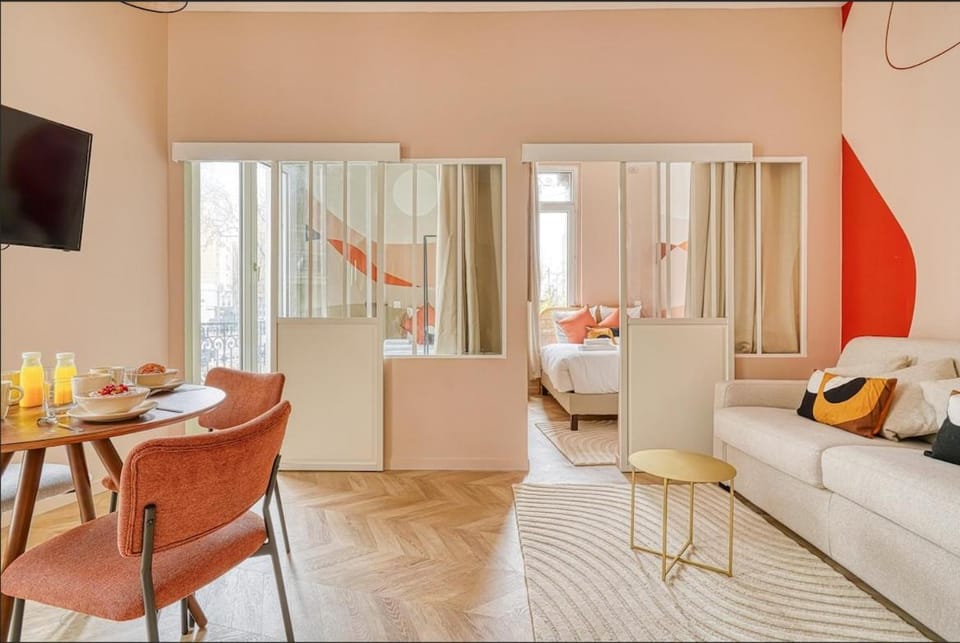 Comfortable 3 rooms with air conditioning Apartment in Levallois-Perret