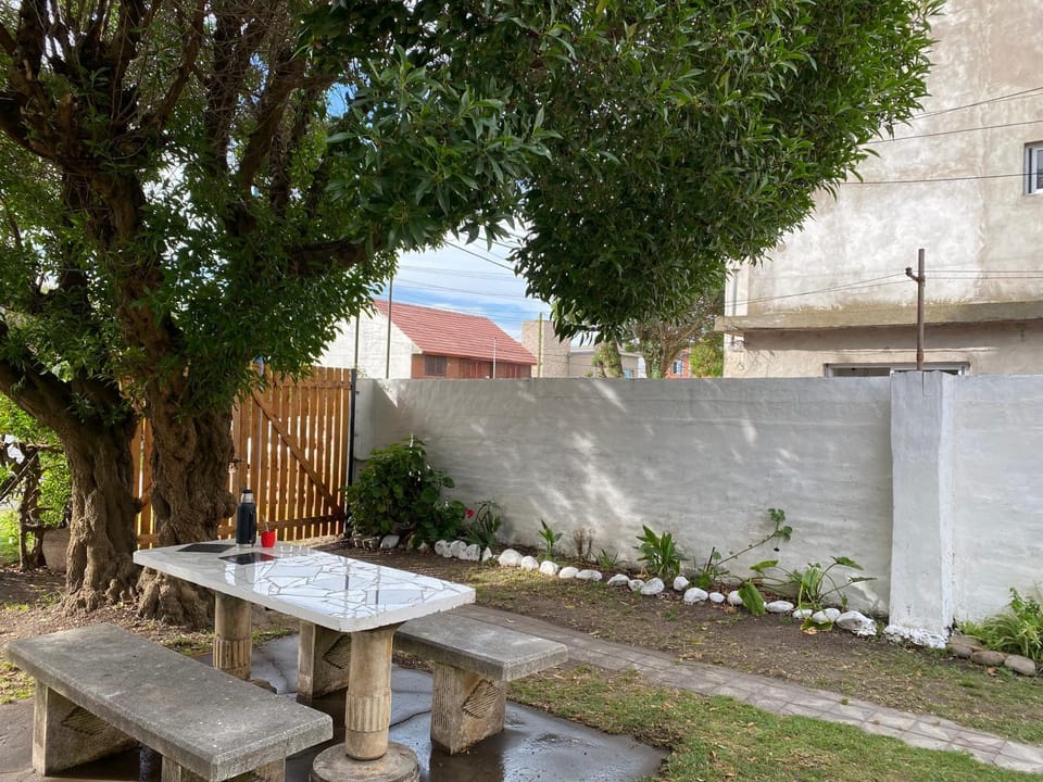 Patio, Day, Garden, Dining area, Garden view