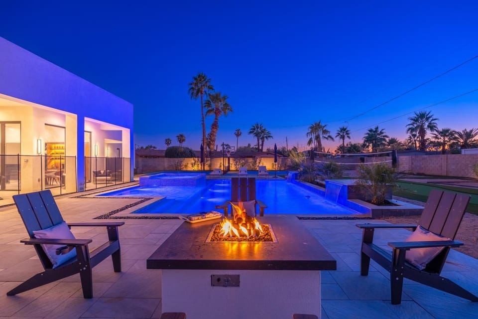 MultiMillionResort Oasis PickleballVolleyballCourtBocce Ball CourtGolf House in Scottsdale