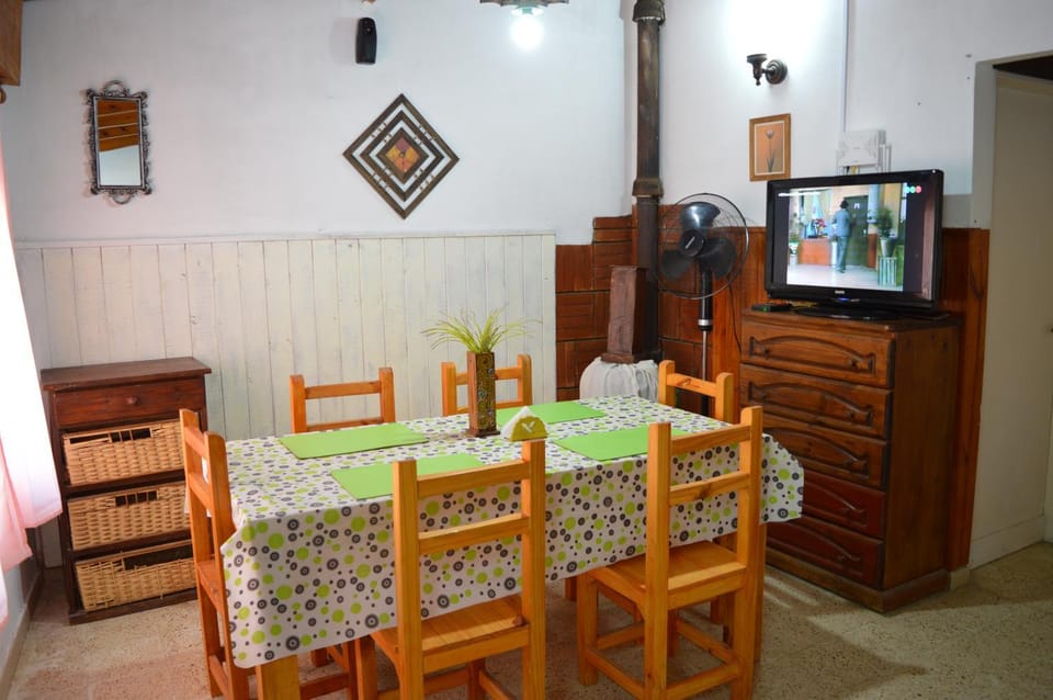 Communal lounge/ TV room, TV and multimedia, Living room
