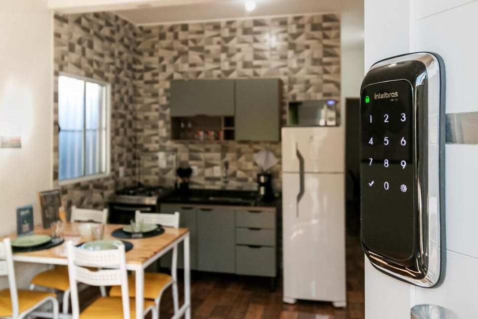 Kitinet 101 ampla Confortável na Divisa Suzano sem vaga Garagem Apartment in Suzano